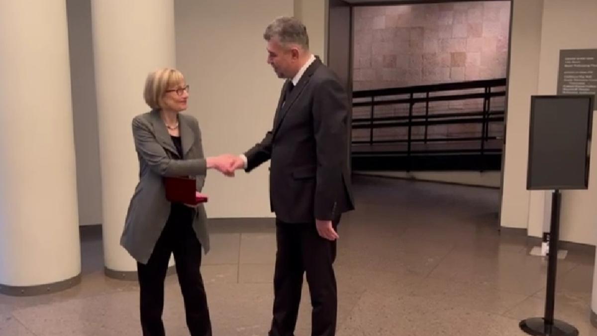 marcel ciolacu vizita sua muzeul memorial al holocaustului