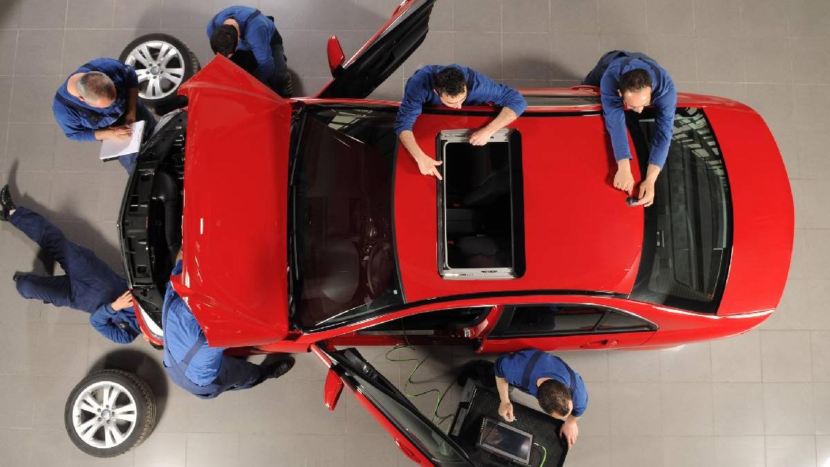 lamborghini saptamana lucru patru zile salarii marite