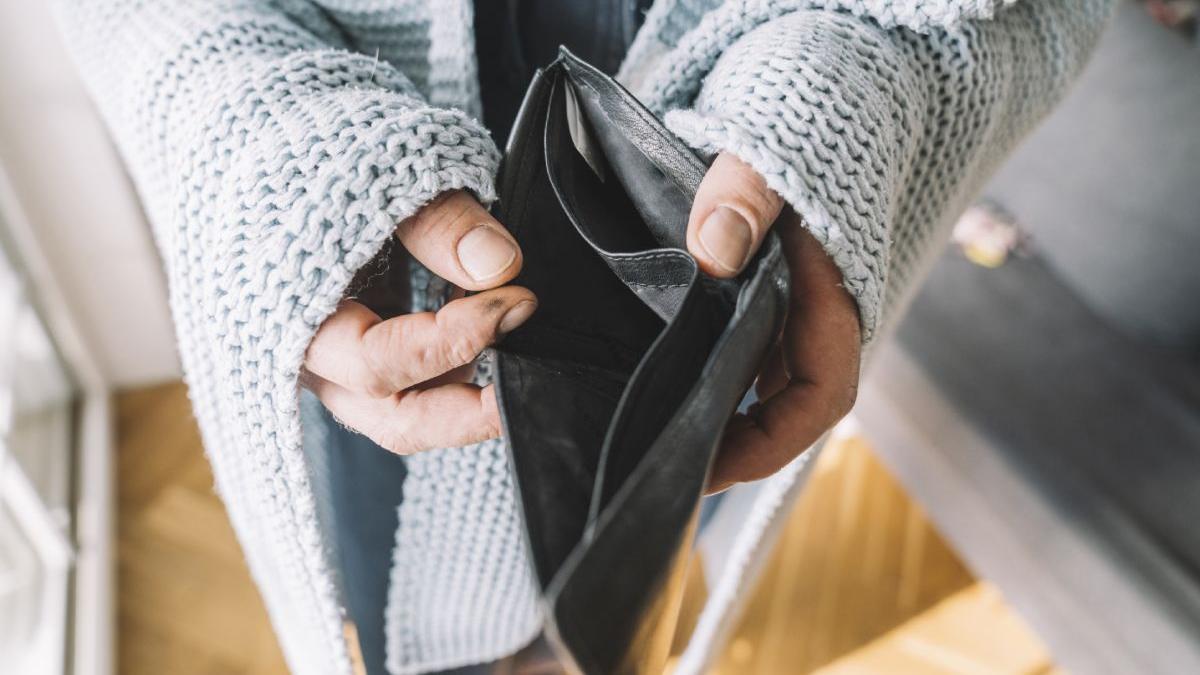 investitii haine scoase lista prioritati romani