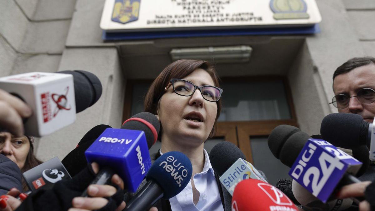 ioana mihaila ministru sanatate usr dosarul vaccinurilor