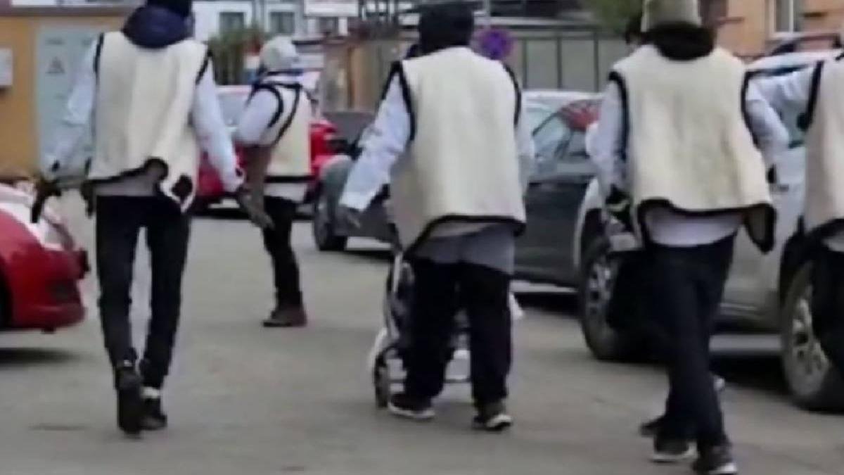 bucuresteni terorizat colindatori plimba boxa amenzi tulburare liniste publica