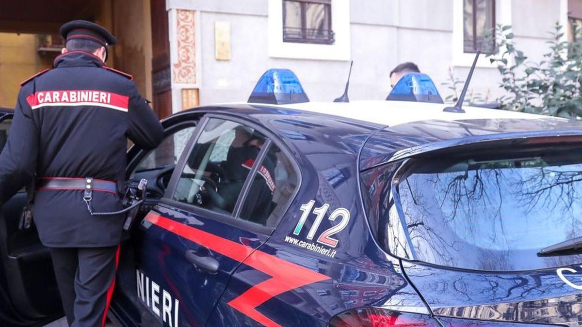 hoti lovitura vietii lor vila lasat urma cadou politisti roma