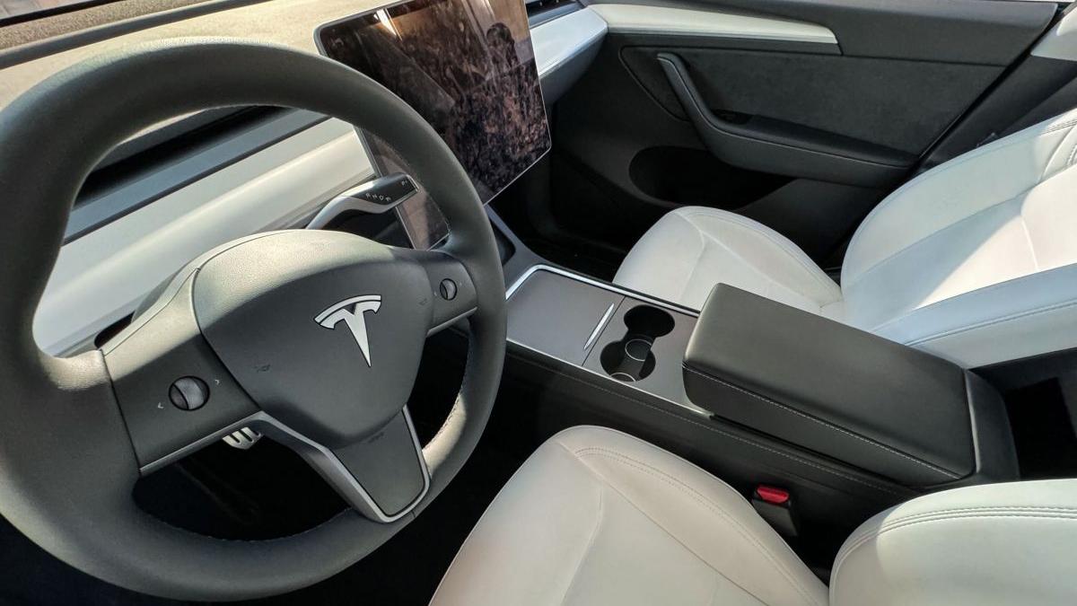 tesla recheama aproape toate masini sua 1 000 accidente