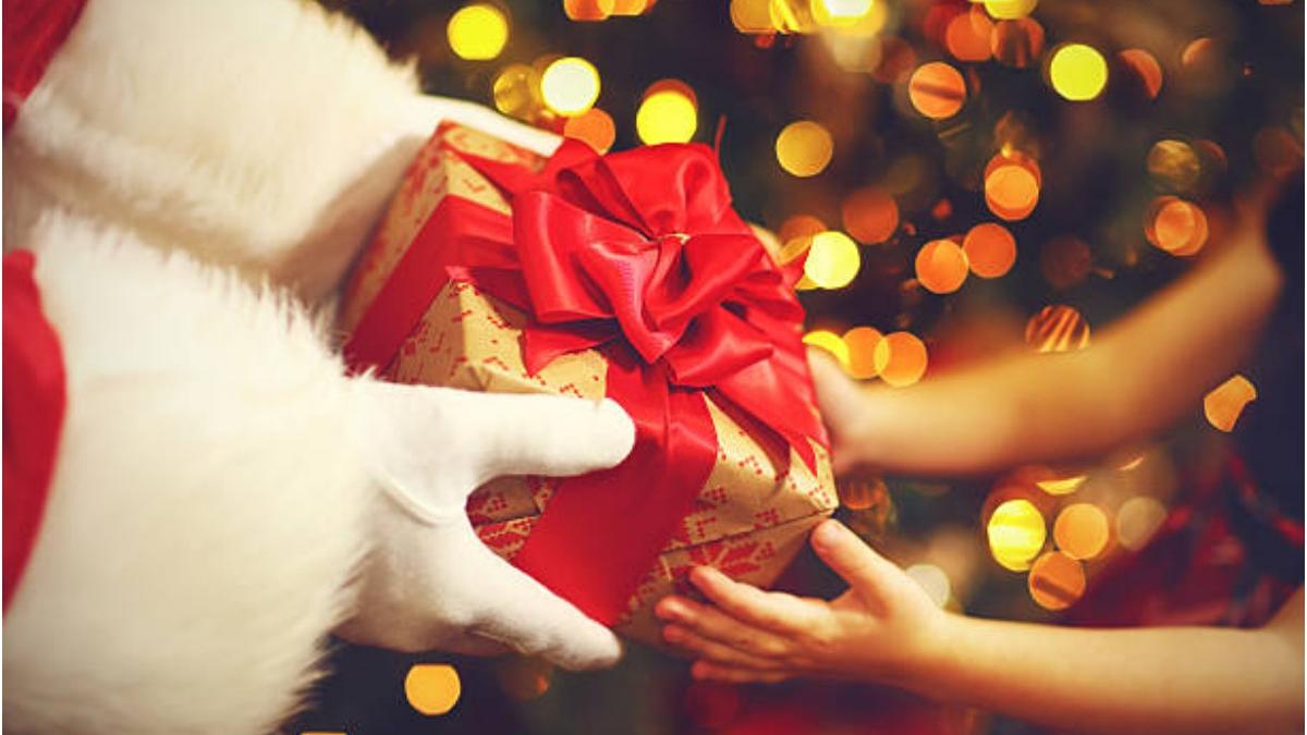 mama nu ofera cadouri copiilor de mos craciun