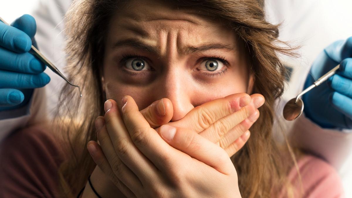 pacienti medic stomatolog franta teste hepatita si hiv control nereguli cabinet medical