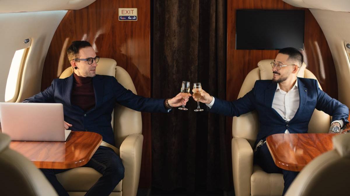 tara bogati planeta averi rusi masini avion