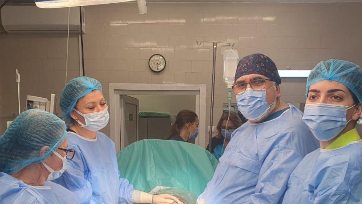 femeie insarcinata tumora operatie arad nastere