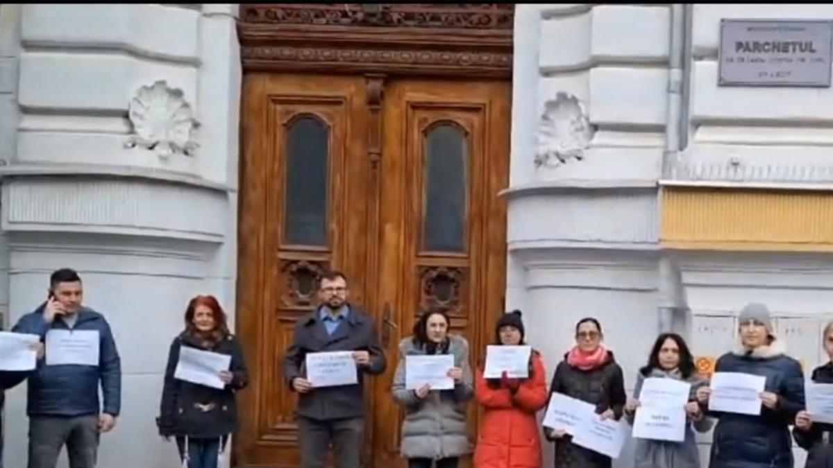 greva grefieri tribunalul bucuresti amana procesele