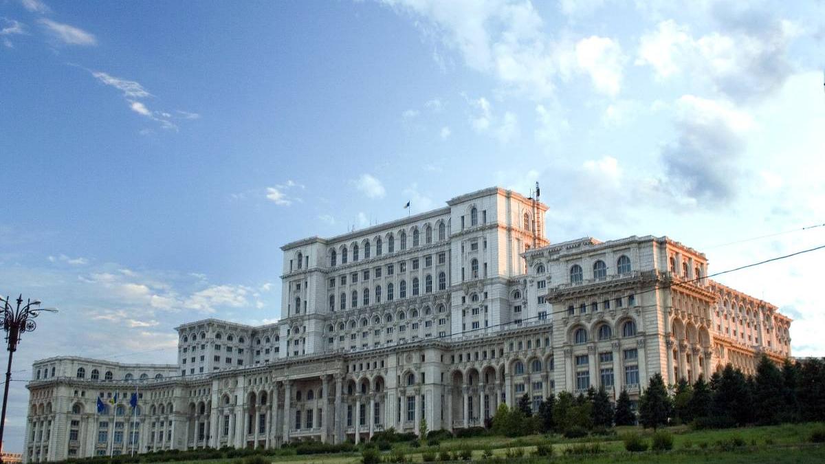 turisti straini bucuresti atractii