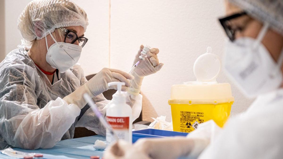 vaccinuri anti covid aruncate marea risipa