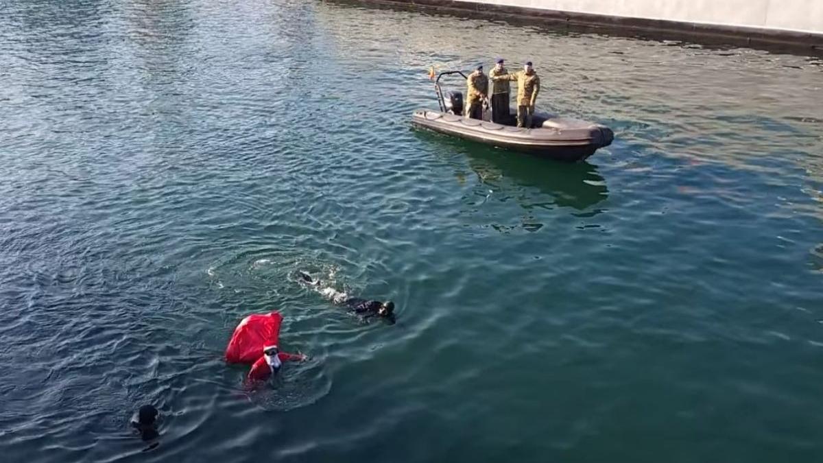 mos craciun salupa port militar constanta