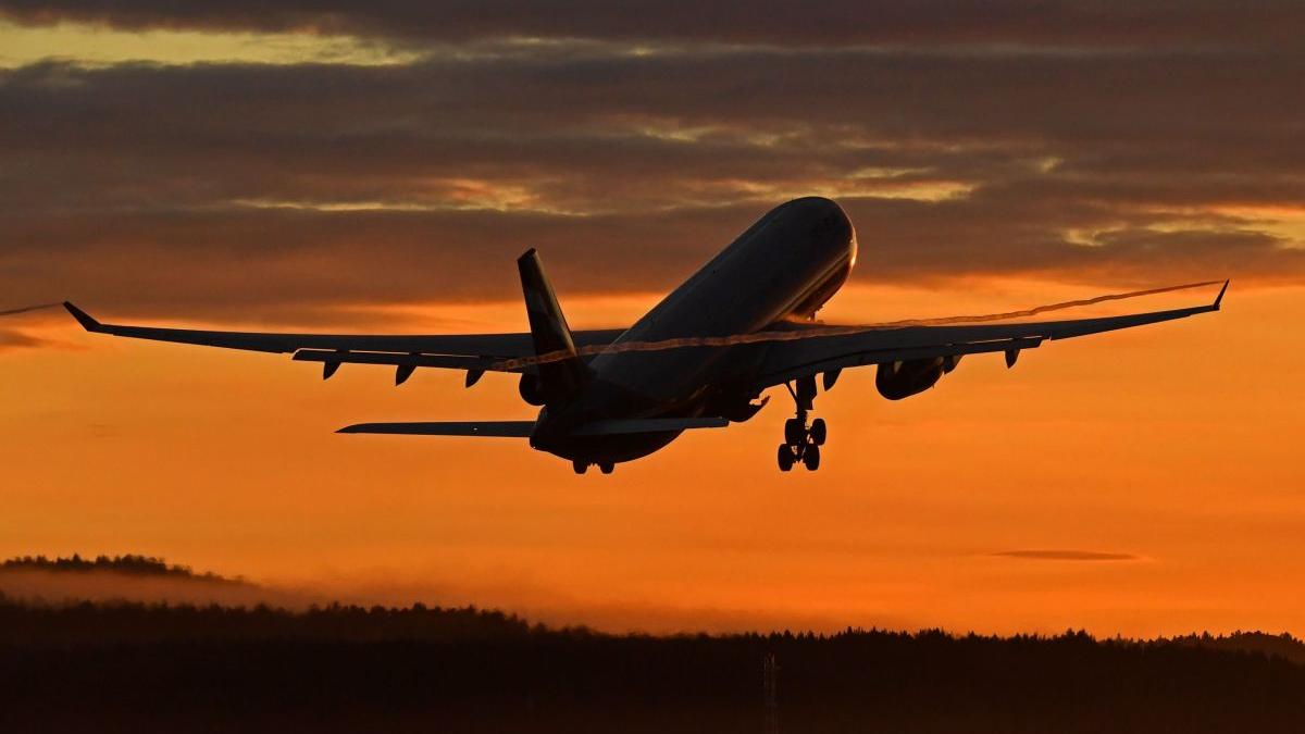 zboruri directe bucuresti new york din 2024 20 ani tarom abandonat