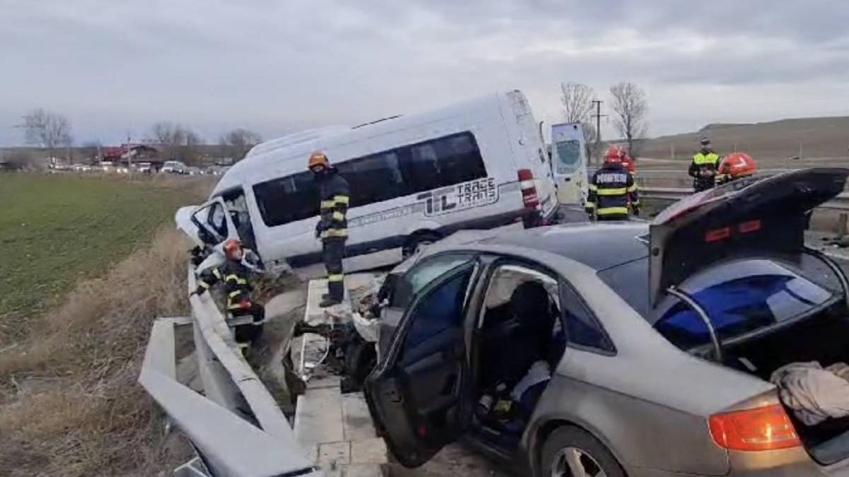 accident dn22 constanta microbuz autoturism trafic blocat