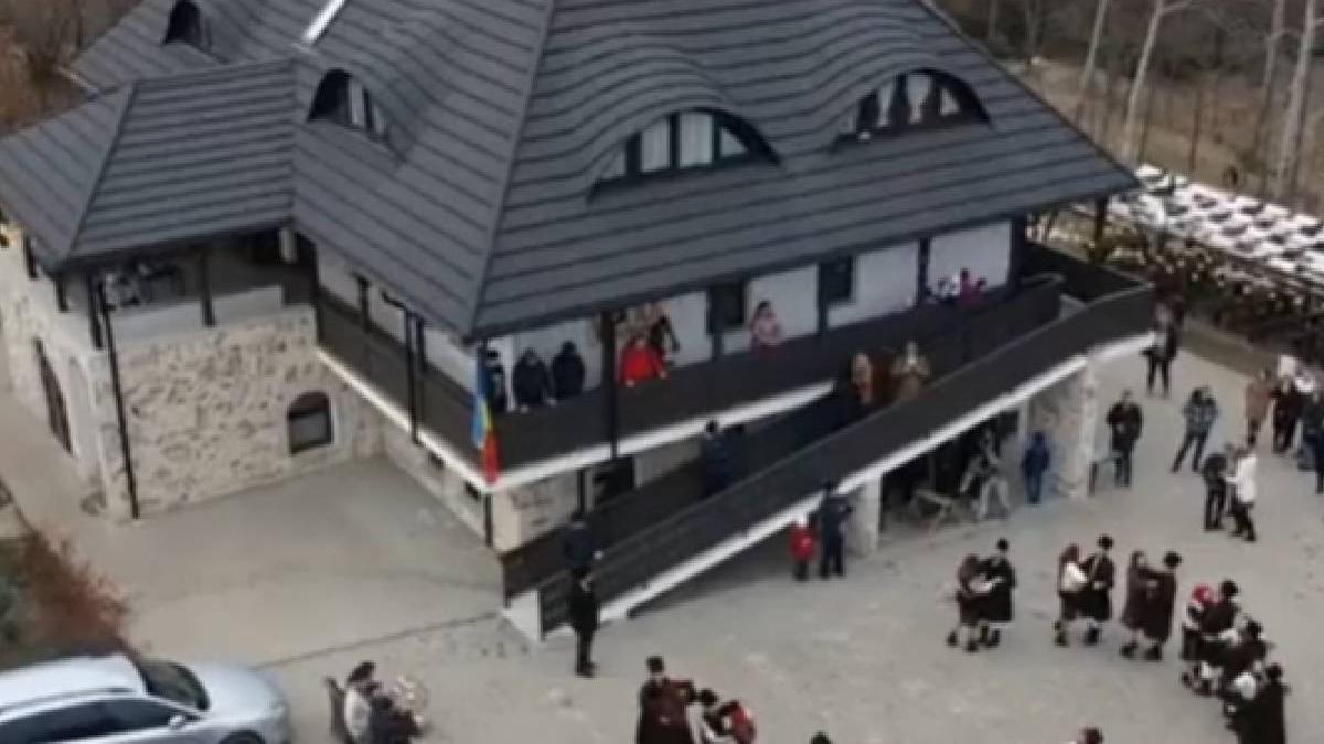 craciun bucovina cete colindatori