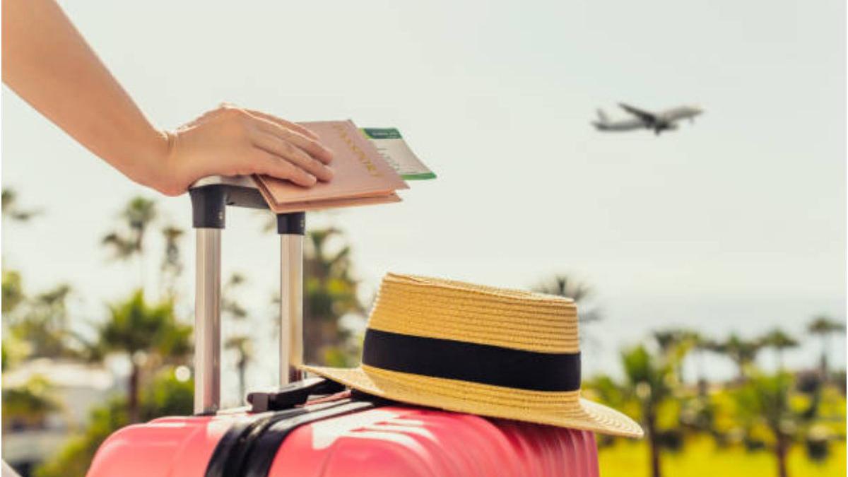 avantaj lucrat acasa calatorie chirie cazare