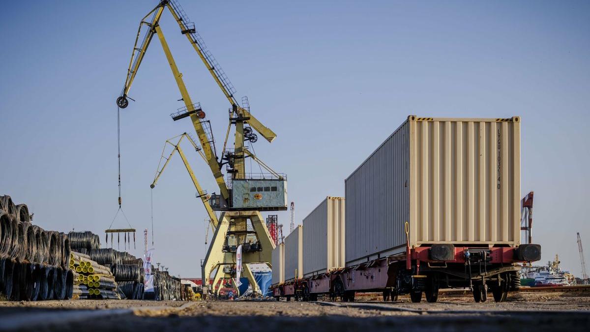 procurori dna container tigari contrabanda portul constanta trei romani un ucrainean retinuti