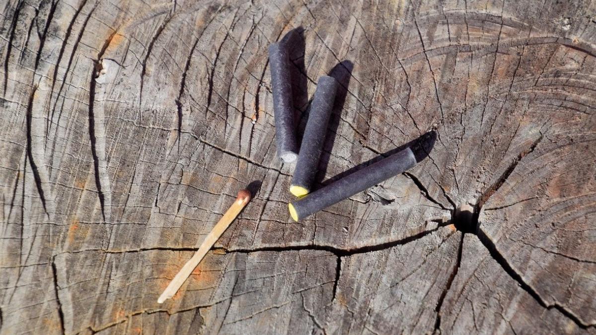 petarda aruncata revelion o persoana isi pierde vederea