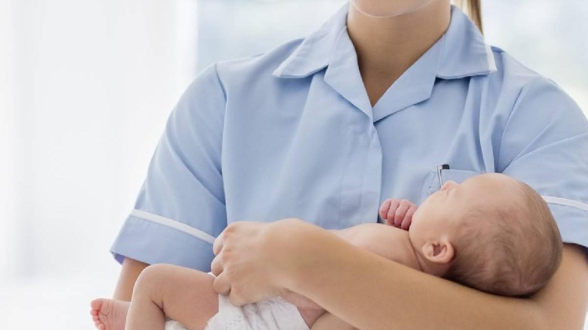 bebelus rapit asistenta falsa bratele mamei spital el salvador