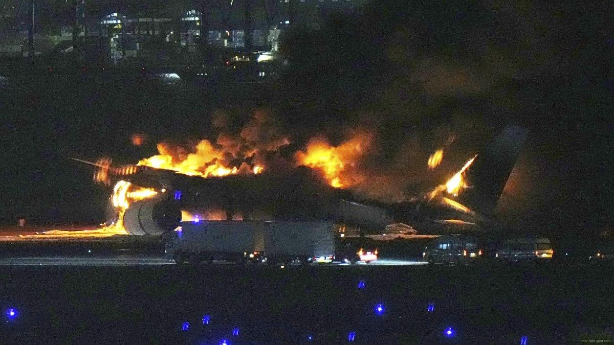 filmul complet incendiu avion japan airlines aeroport tokyo