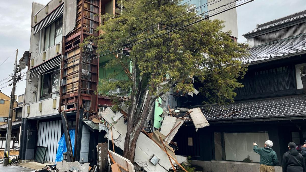 bilant cutremur japonia 73 morti