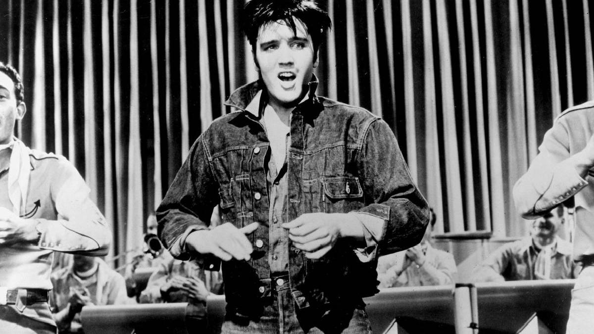 elvis presley readus viata inteligenta artificiala
