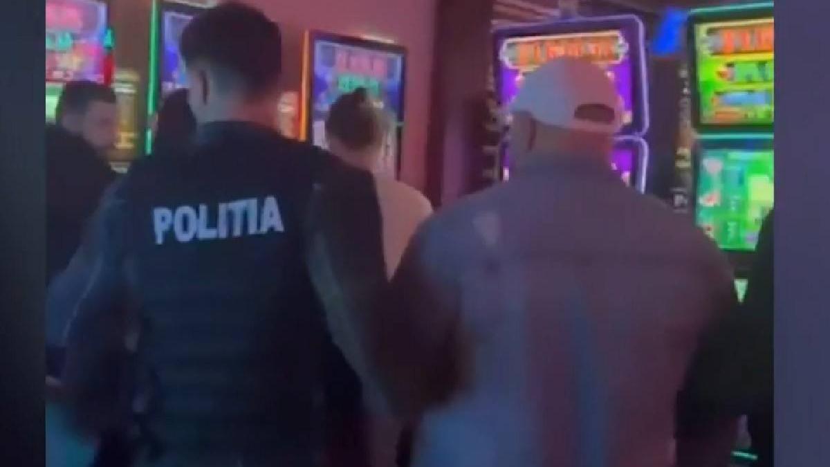 retinut camata santaj cristi mexicanu saltat sala jocuri bucuresti