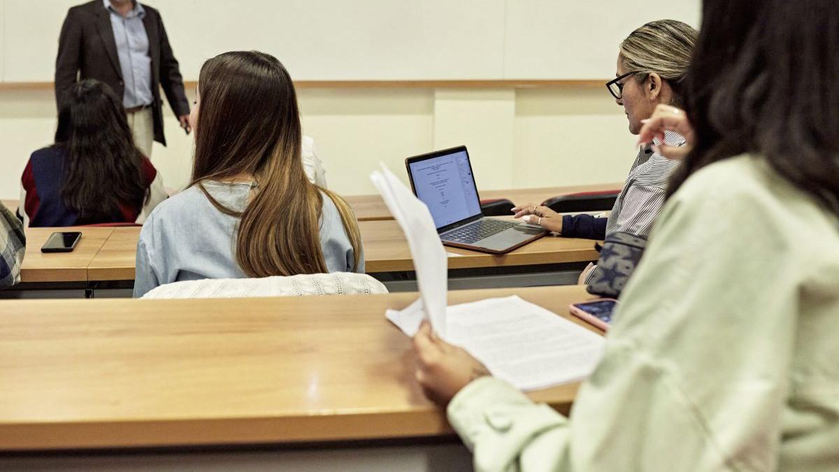 profesori hartuire elevi studenti risca 4 ani inchisoare