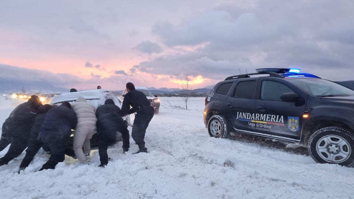 scoli inchise vremea ciclon polar romania