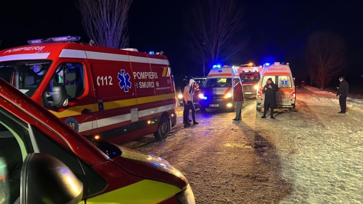2 copii au murit accident grav 8 victime e85 racaciuni bacau trafic blocat
