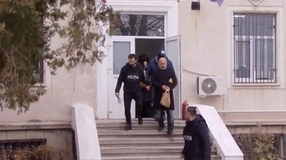 expertiza fizica chimica stabilire cauza exacta incendiu ferma dacilor