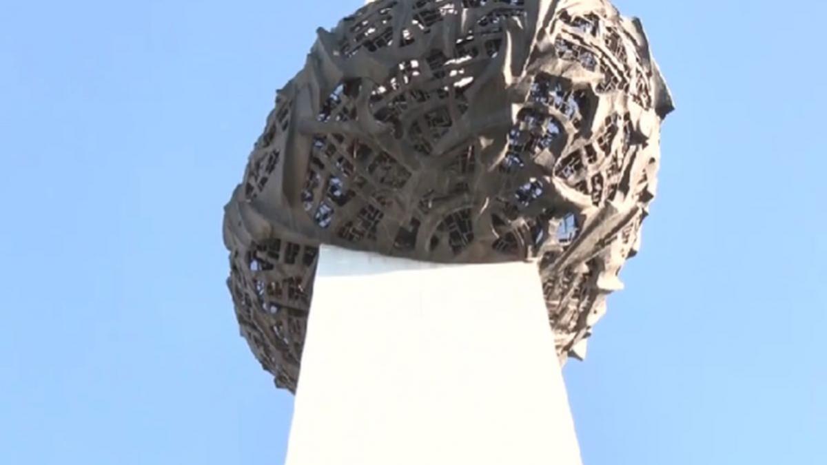 vandalizat tepusa cu cartof piata revolutiei monument eroi 89 mesaje obscene sataniste