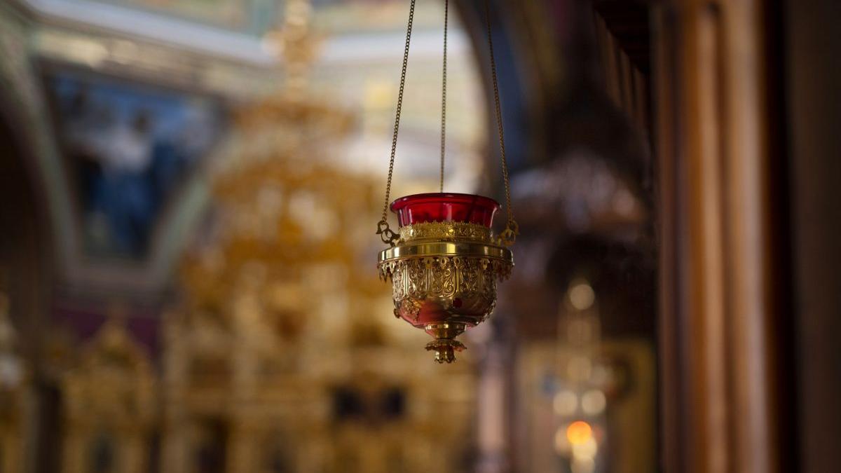 jaf biserica bacau slujba hoti furat 30000 lei cutia milei