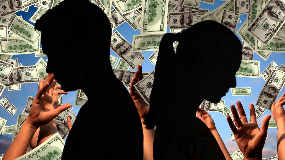 o femeie a ramas fara sot si familie dupa castigul la loto