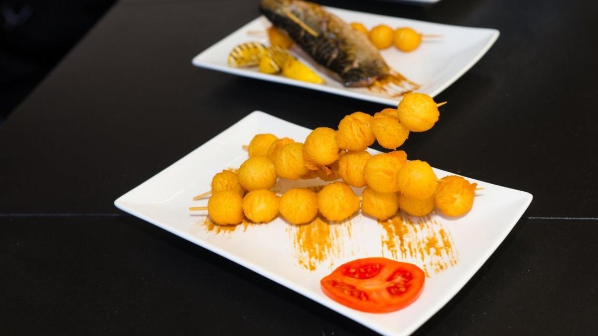 peste 100 elevi scoala brasov medic mancare afterschool