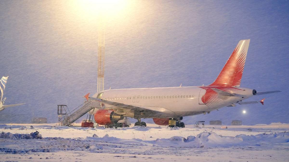 vreme rea europa zboruri anulate trenuri oprite precipitatii