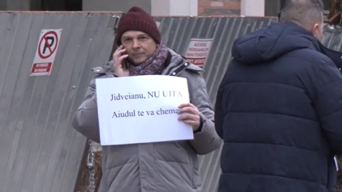 oameni pacaliti alba ovidiu jidveian