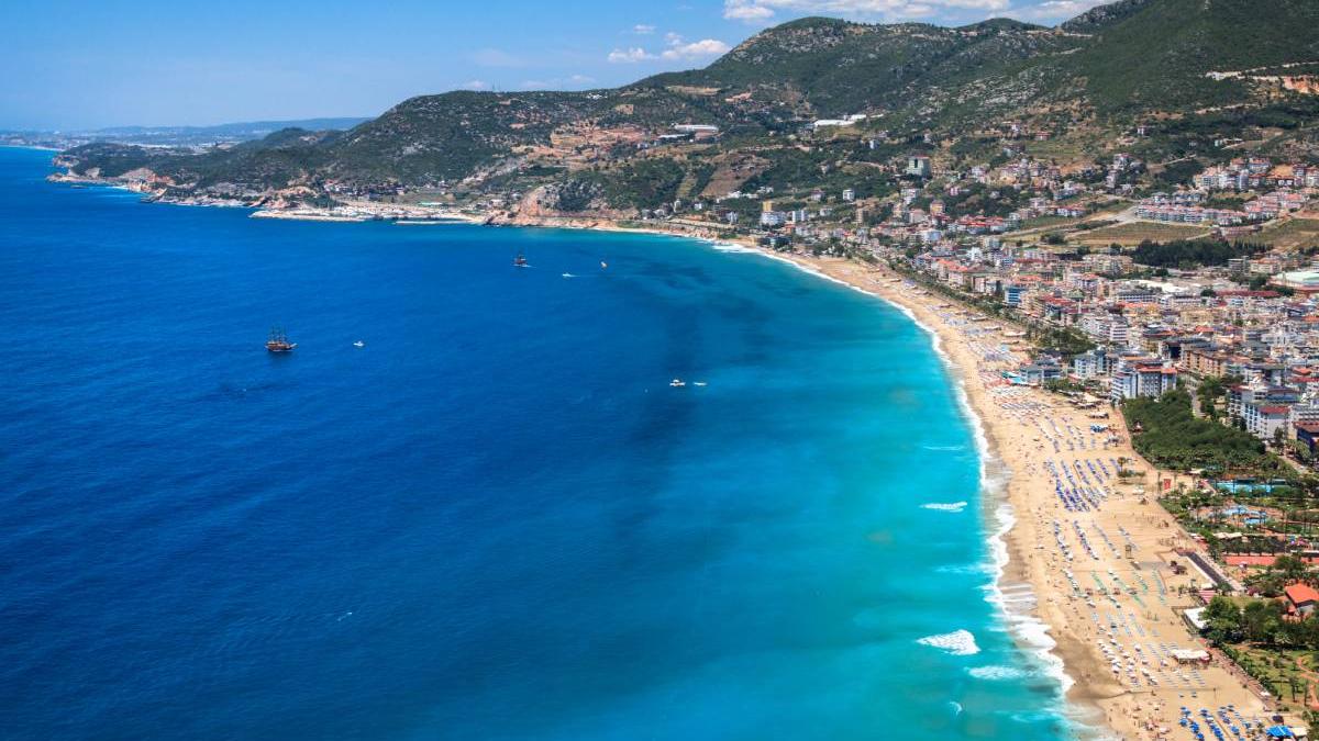 antalya turcia cadavre descoperite plaja