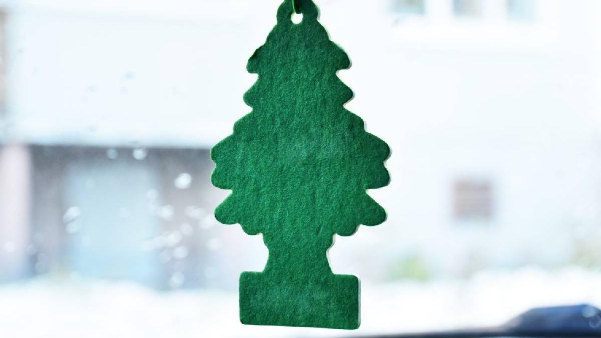 codul rutier 2024 amenzi mai mari soferi pun braduti parfumati parbriz