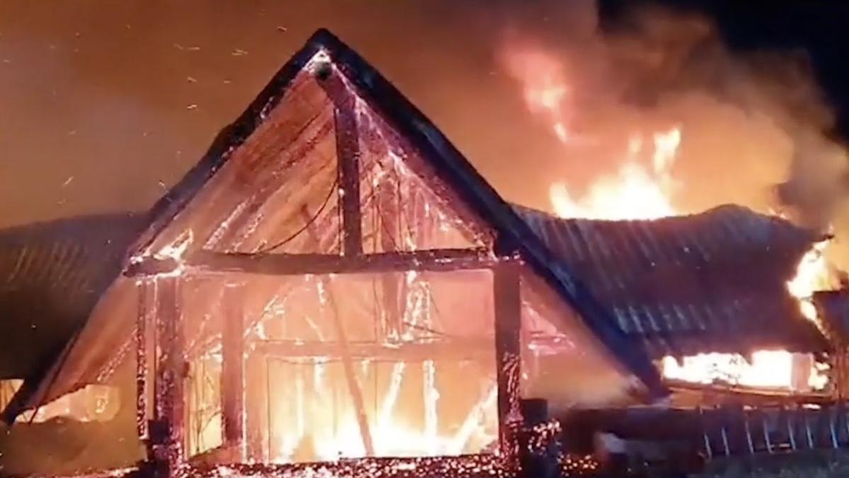 rasturnare situatie ferma dacilor facut craciun angajati suspectati cornel dinicu incendiu