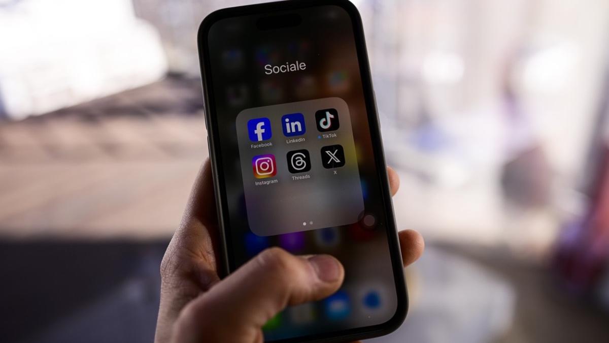 nu e nicio rusine trend tiktok generatie z trai pe bani putini retele sociale