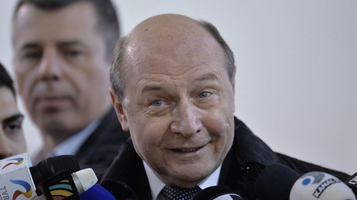 traian basescu internat spitalul militar bucuresti