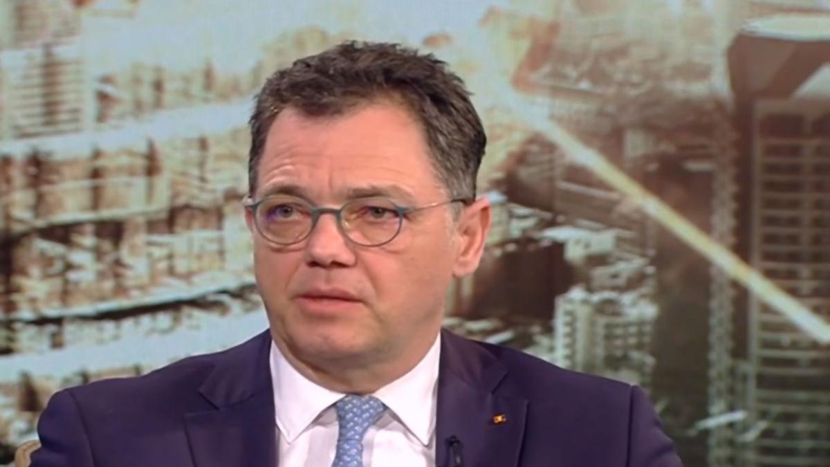 ministrul economiei radu oprea salariu minim european