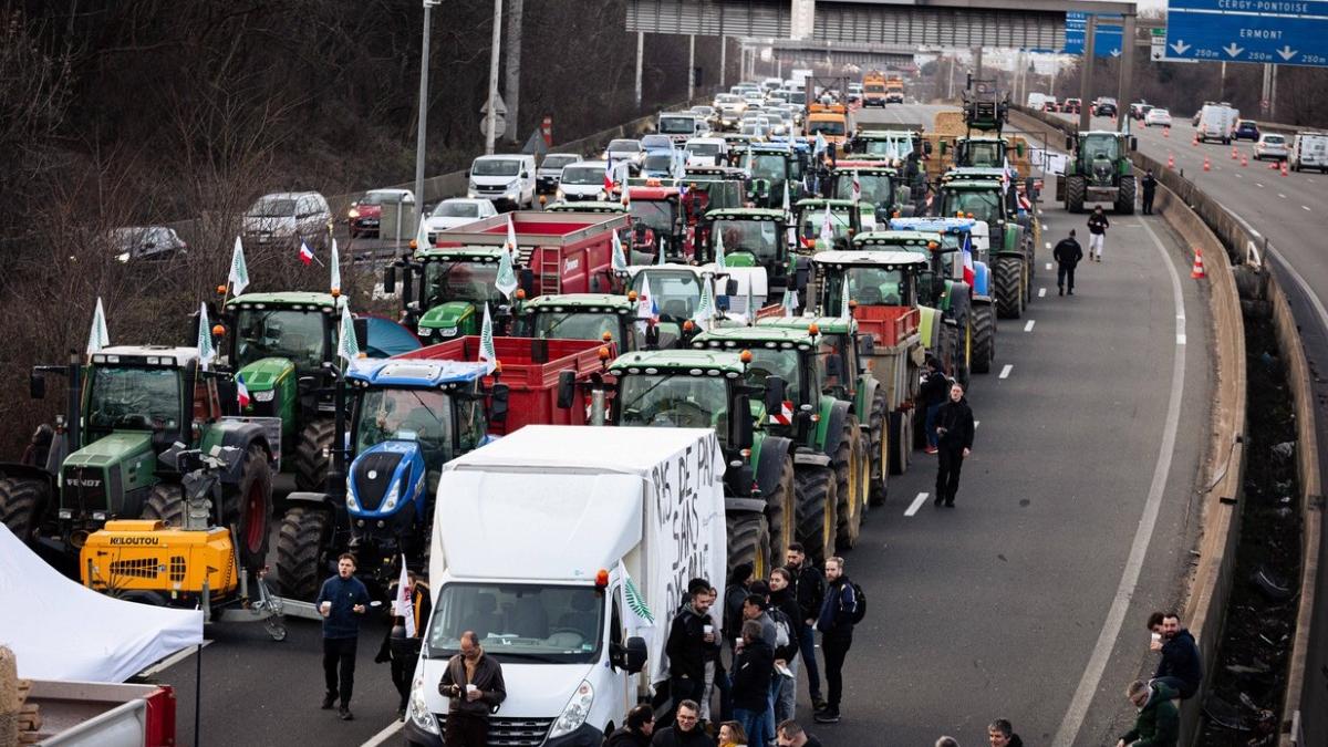 blocaje franta proteste fermieri atentionare mae romani