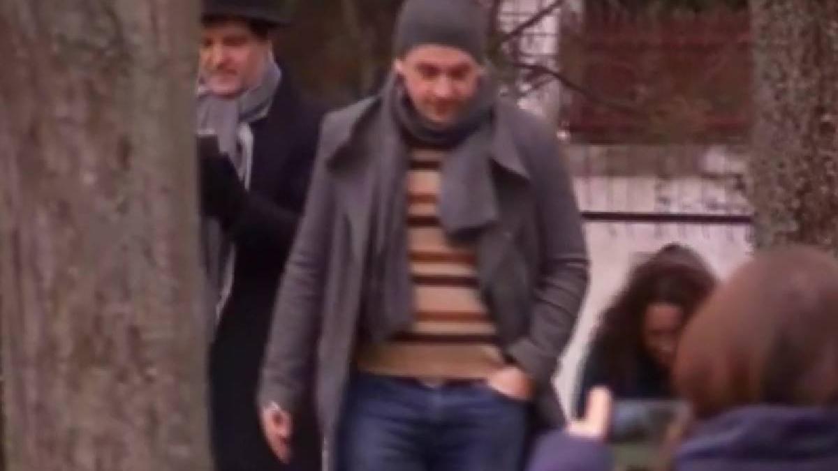 nicusor dan intra in parc prin gardul rupt