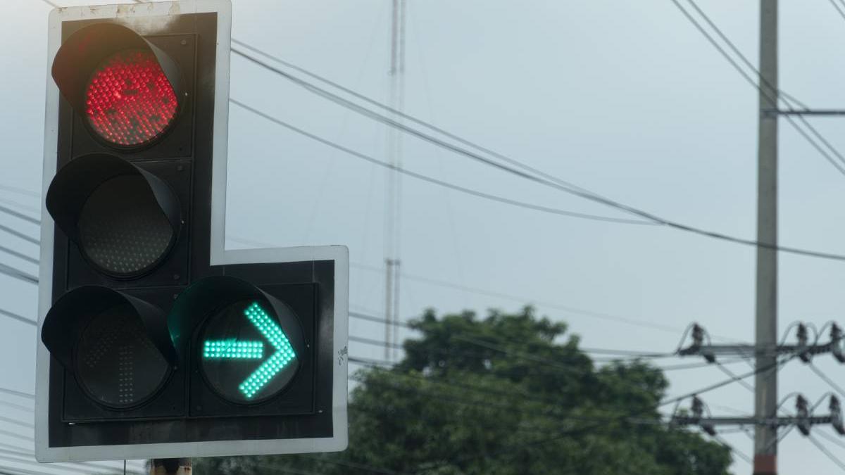 sanctiune soferi banda semafor intermitent regula