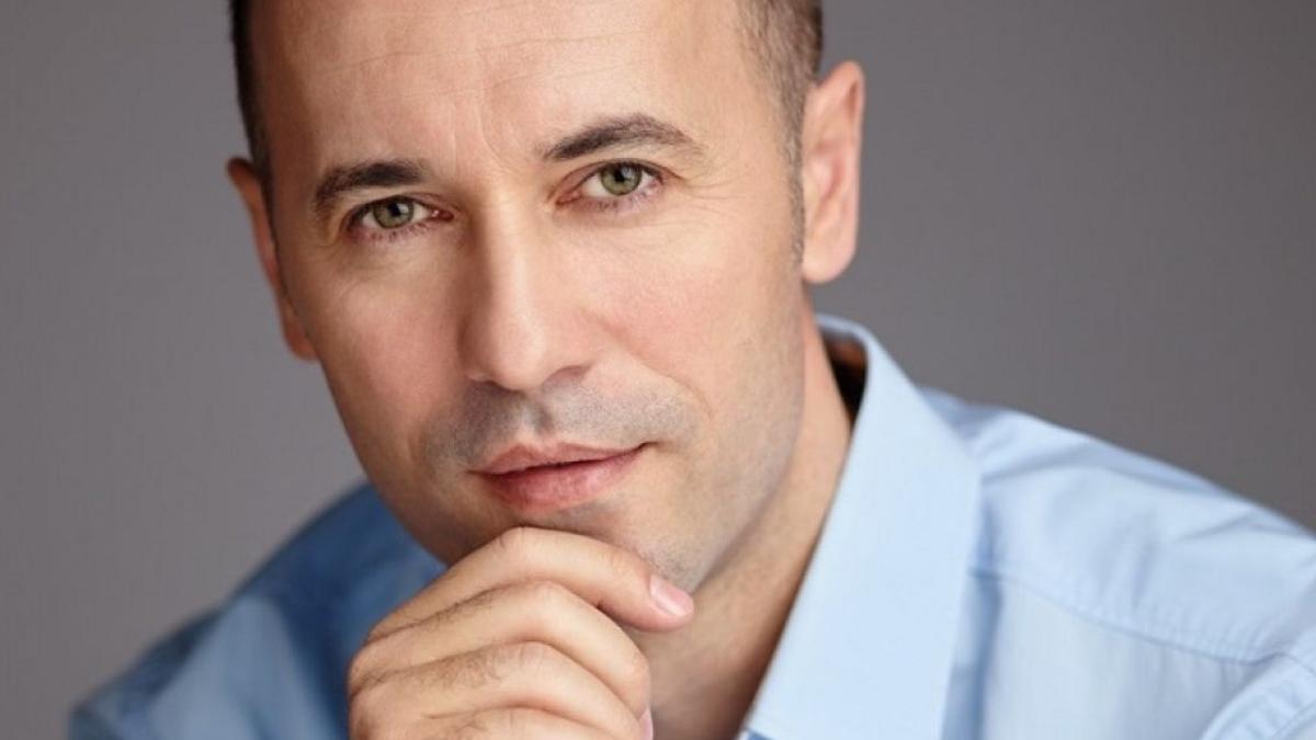 schema tradarilor impotriva fostului lider pnl iulian dumitrescu schema tradarilor impotriva fostului lider pnl iulian dumitrescu