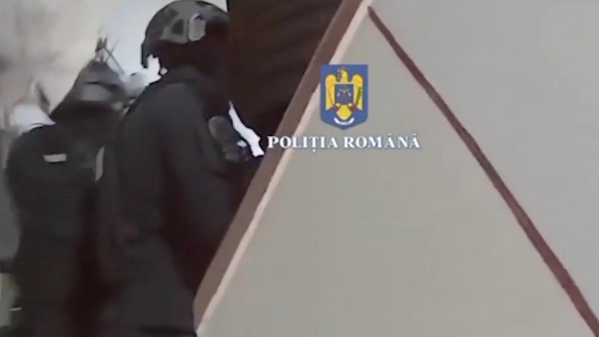 bucuresti barbat sechestrat amenintat fiu