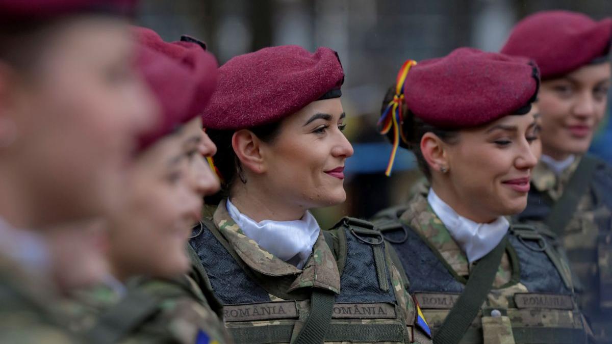 serviciu militar voluntar platit 14000 lei romani 18 35 de ani