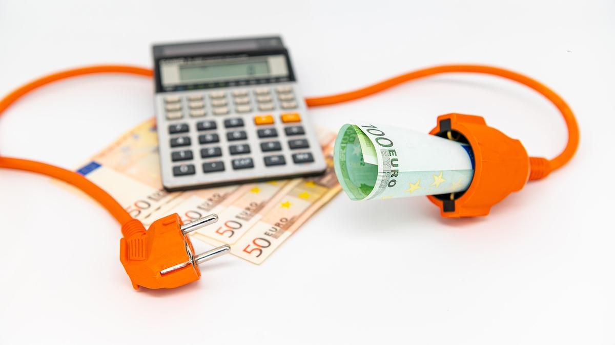 furnizor energie electrica getica 95 pret mai mare 10 ori dupa plafonare