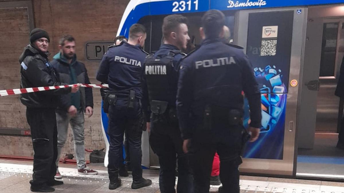 circulatie blocata metrou bucuresti persoana murit sine tren statia unirii